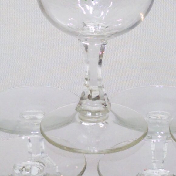 Libbey Holiday Christmas Wine Glasses w/ Gold Trim Holly Berry Design Set of 8 - Picture 10 of 14